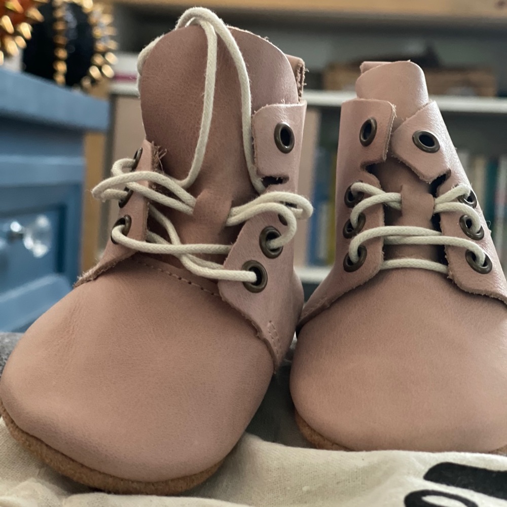 Piper Finn High Top Oxfords - Soft Sole size 3